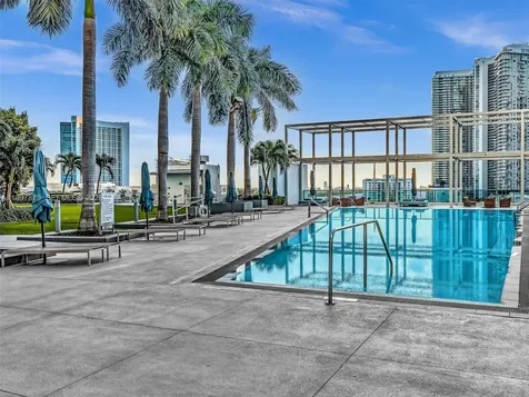 3301 NE 1st Avenue Miami FL 33137