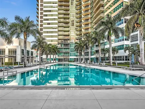 3301 NE 1st Avenue Miami FL 33137