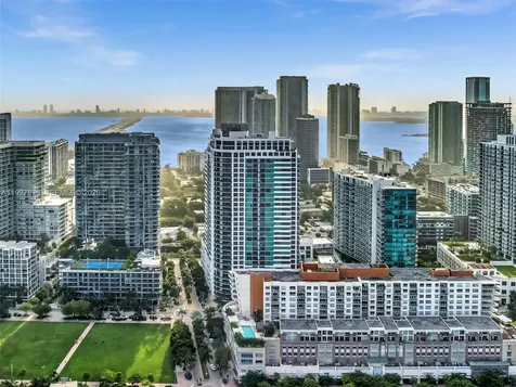 3301 NE 1st Avenue Miami FL 33137