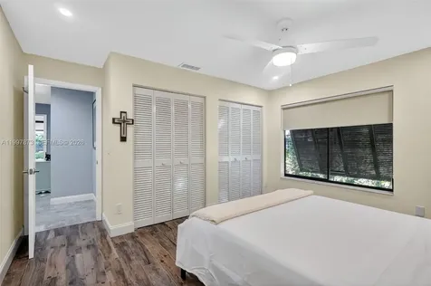 8860 SW 49th Court Cooper City FL 33328