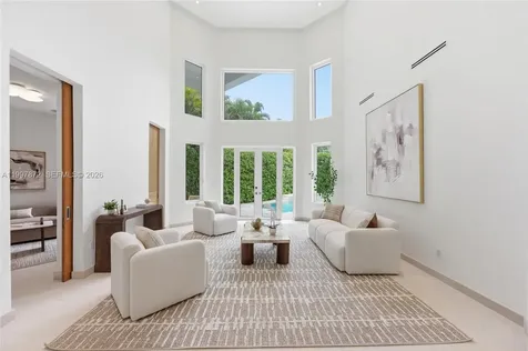 3752 NE 199 Street Aventura FL 33180