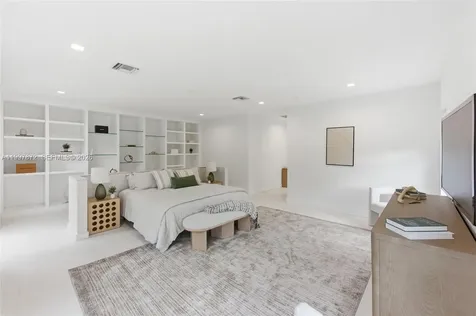 3752 NE 199 Street Aventura FL 33180