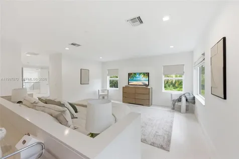3752 NE 199 Street Aventura FL 33180
