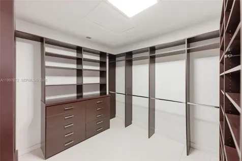 3752 NE 199 Street Aventura FL 33180