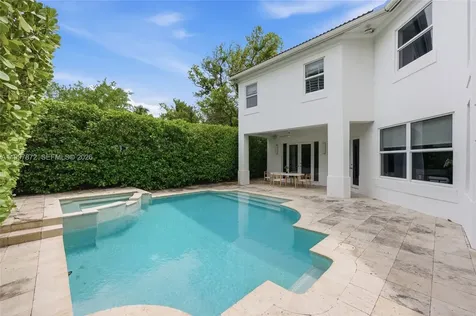 3752 NE 199 Street Aventura FL 33180