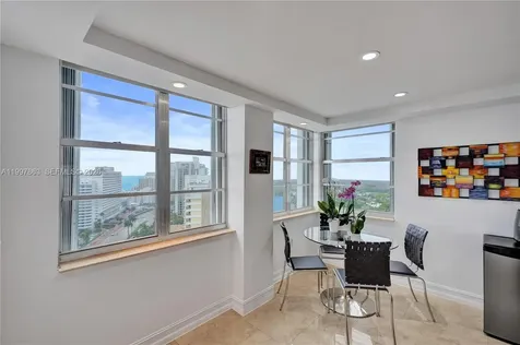 5660 Collins Avenue Miami Beach FL 33140