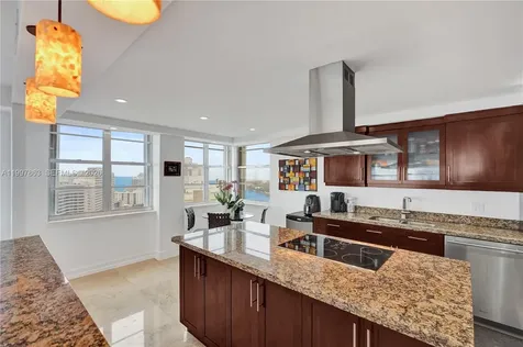 5660 Collins Avenue Miami Beach FL 33140