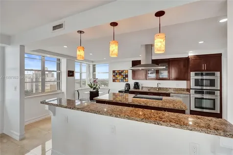 5660 Collins Avenue Miami Beach FL 33140
