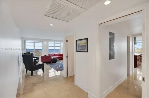 5660 Collins Avenue Miami Beach FL 33140