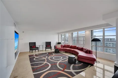 5660 Collins Avenue Miami Beach FL 33140