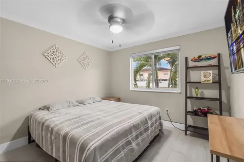 7001 W 35th Avenue Hialeah FL 33018