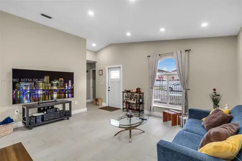 7001 W 35th Avenue Hialeah FL 33018