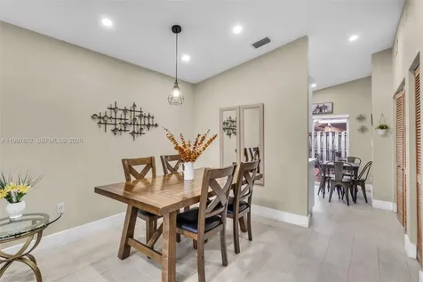 7001 W 35th Avenue Hialeah FL 33018