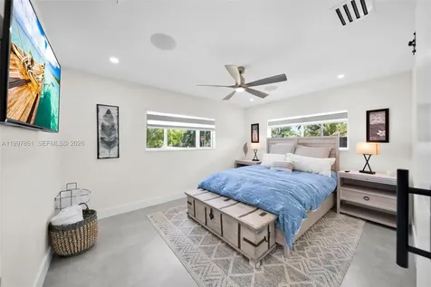 1574 Ricardo Fort Myers FL 33901