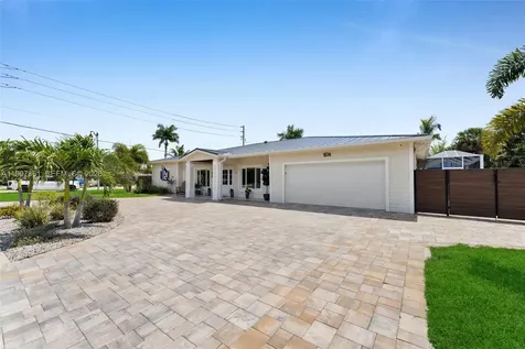 1574 Ricardo Fort Myers FL 33901