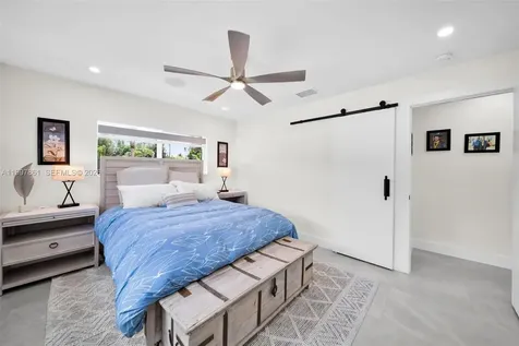 1574 Ricardo Fort Myers FL 33901