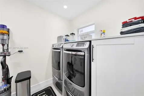 1574 Ricardo Fort Myers FL 33901