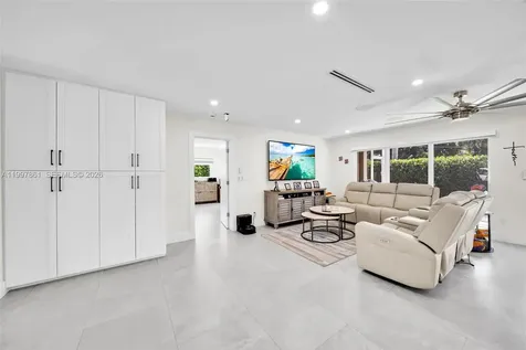 1574 Ricardo Fort Myers FL 33901