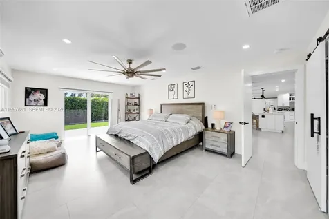 1574 Ricardo Fort Myers FL 33901