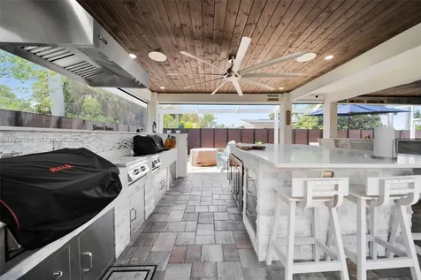 1574 Ricardo Fort Myers FL 33901