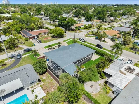 1574 Ricardo Fort Myers FL 33901