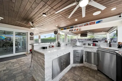 1574 Ricardo Fort Myers FL 33901