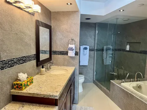 1000 Island Boulevard Aventura FL 33160