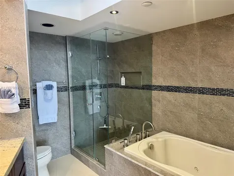 1000 Island Boulevard Aventura FL 33160