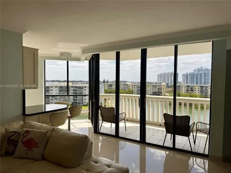 1000 Island Boulevard Aventura FL 33160