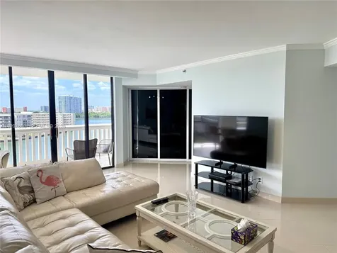 1000 Island Boulevard Aventura FL 33160