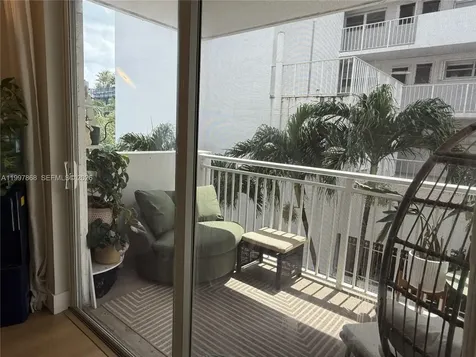 1666 West Avenue Miami Beach FL 33139