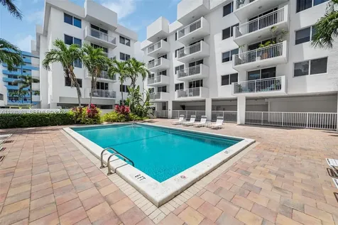 1666 West Avenue Miami Beach FL 33139