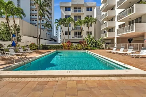 1666 West Avenue Miami Beach FL 33139