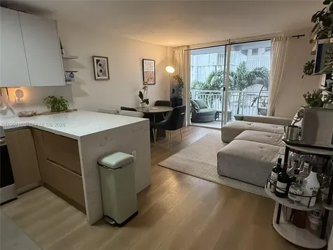 1666 West Avenue Miami Beach FL 33139
