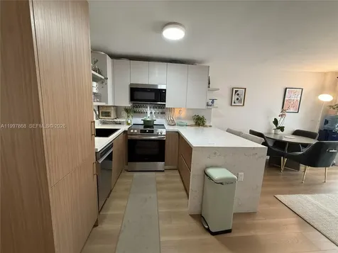 1666 West Avenue Miami Beach FL 33139