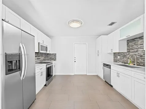 1432 NE 5th Avenue Fort Lauderdale FL 33304
