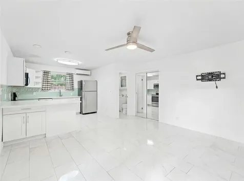 1432 NE 5th Avenue Fort Lauderdale FL 33304