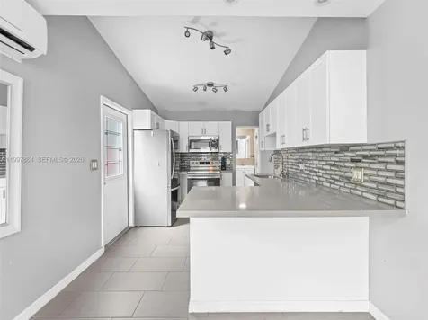 1432 NE 5th Avenue Fort Lauderdale FL 33304