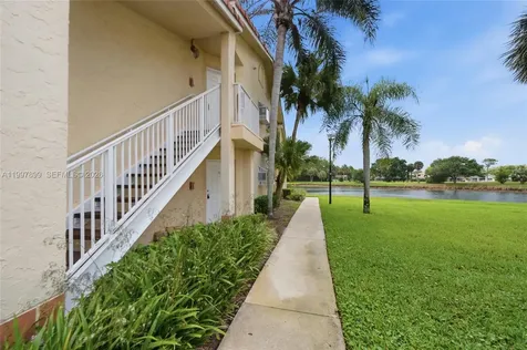 3310 N Pinewalk Drive N Margate FL 33063