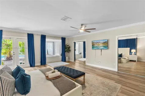 1652 NE 39th Street Oakland Park FL 33334