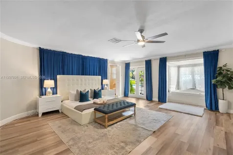 1652 NE 39th Street Oakland Park FL 33334