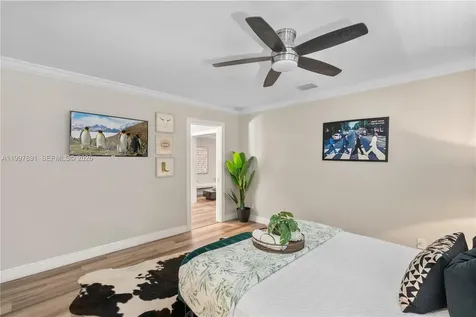 1652 NE 39th Street Oakland Park FL 33334