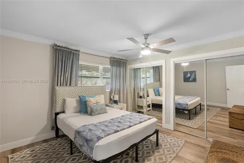1652 NE 39th Street Oakland Park FL 33334