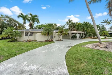 1652 NE 39th Street Oakland Park FL 33334