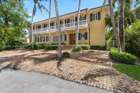 685 Harbor Lane Key Biscayne FL 33149