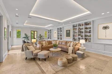 685 Harbor Lane Key Biscayne FL 33149