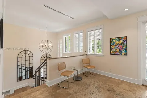 685 Harbor Lane Key Biscayne FL 33149