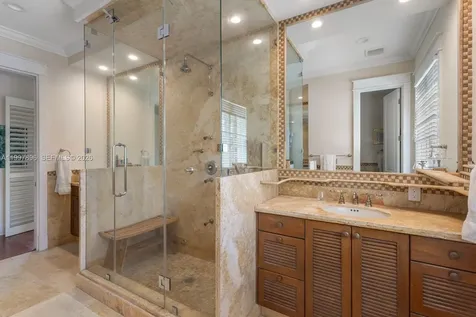 685 Harbor Lane Key Biscayne FL 33149