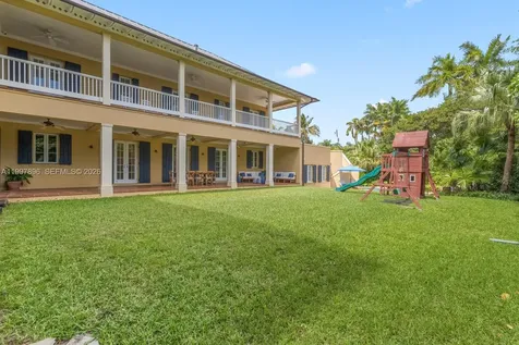 685 Harbor Lane Key Biscayne FL 33149