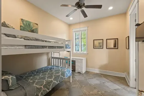 685 Harbor Lane Key Biscayne FL 33149
